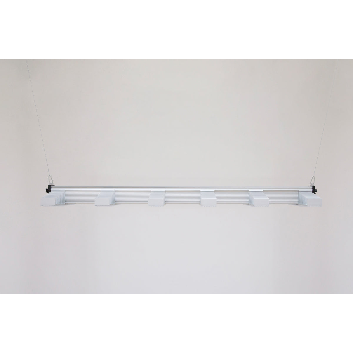 SANlight-Evo-6-150-1-5-grauer-Hintergrund