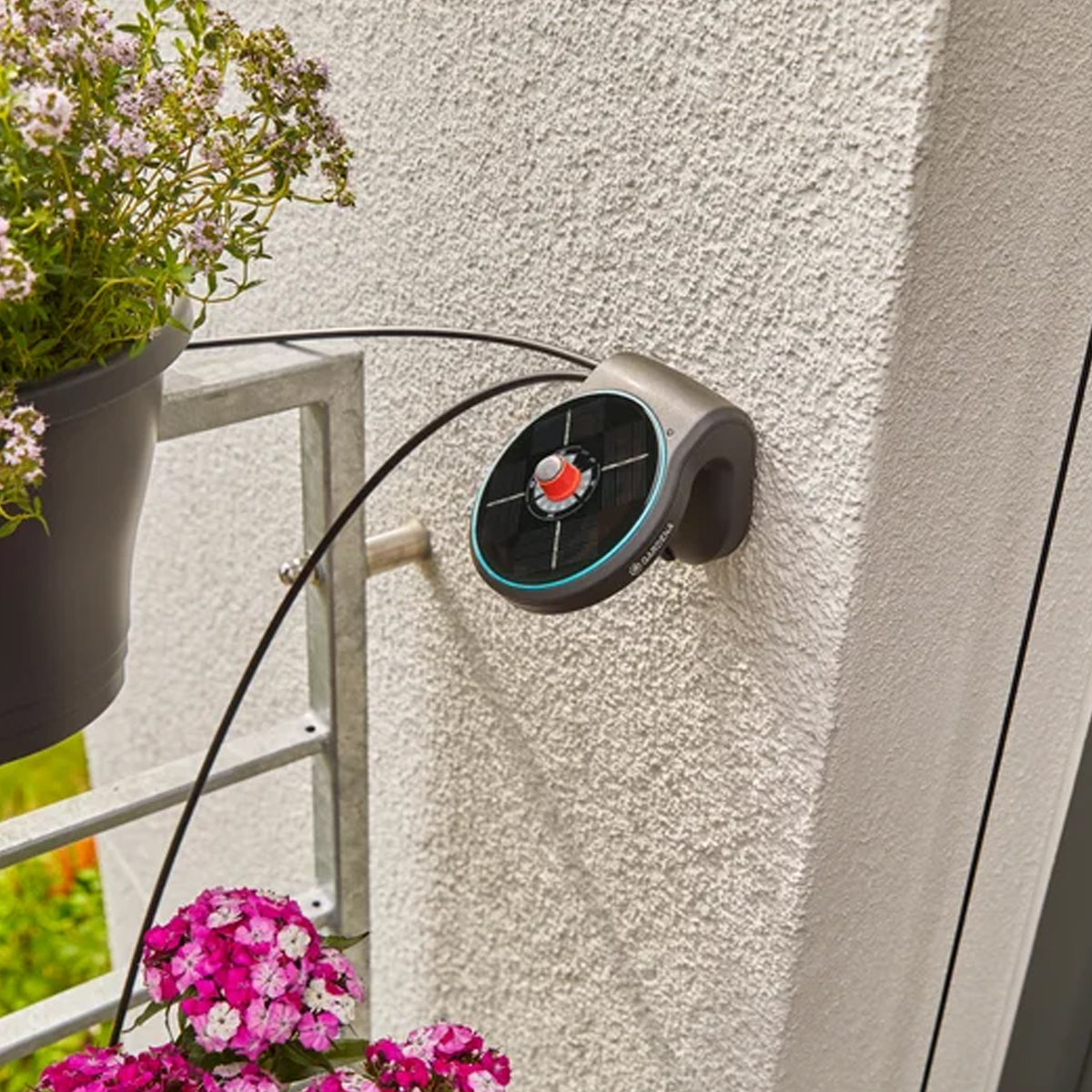 Solar-Bewaesserung-AquaBloom-Set-anschluss-wand