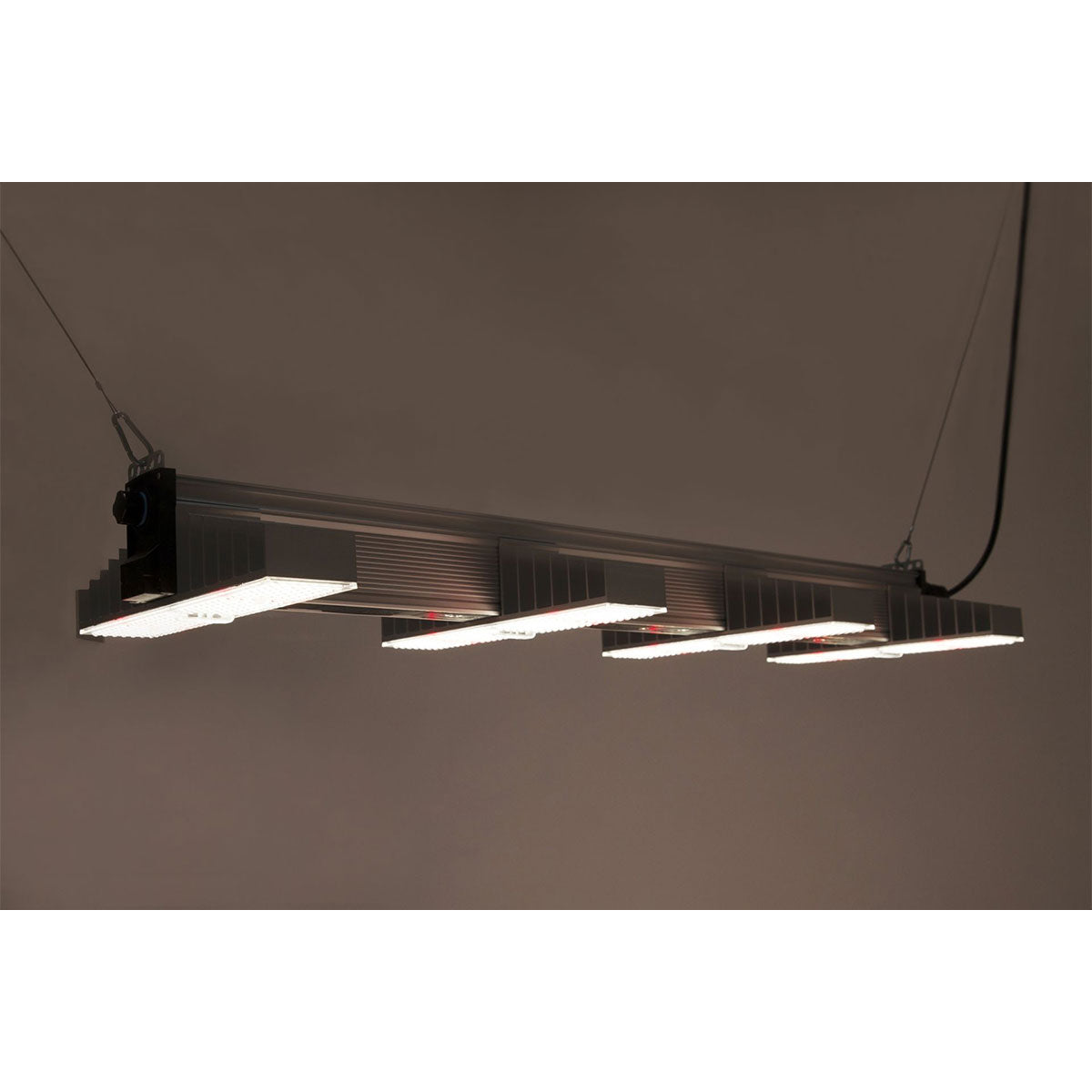 SANlight-Evo-4-120-265W-1.5fuer120x120cm